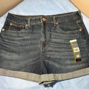 No Boundaries Dark and Light Blue Denim Shorts